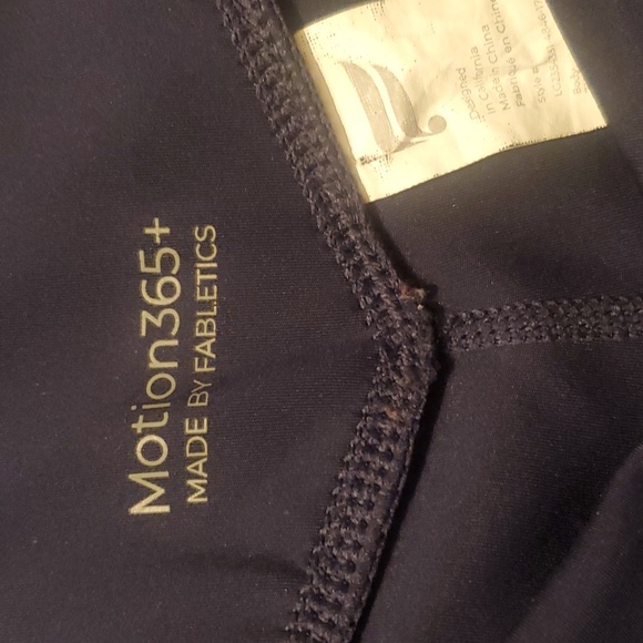 Blue Fabletics leggings - Picture 2 of 4